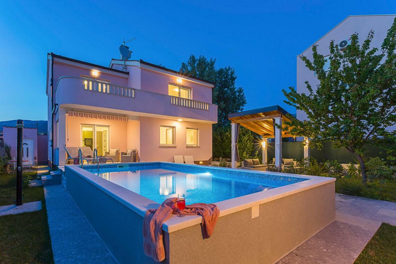 Villa Sweet Home Marija With Heated Pool Split Zewnętrze zdjęcie