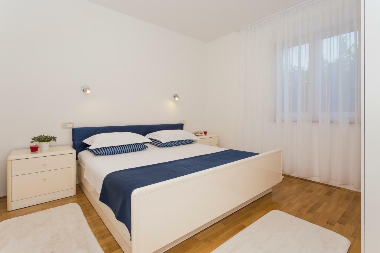 Villa Sweet Home Marija With Heated Pool Split Zewnętrze zdjęcie